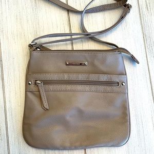 Nine West purse/cross body